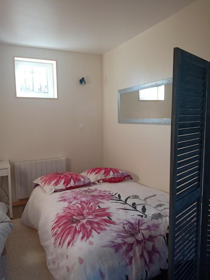Chez Magali Bed & Breakfast Courtemaux Bagian luar foto